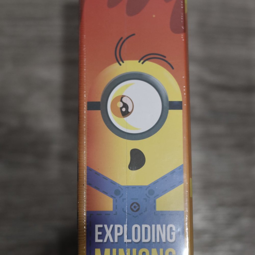 Exploding Minions Party Game by Exploding Kittens - Picture 4 of 4